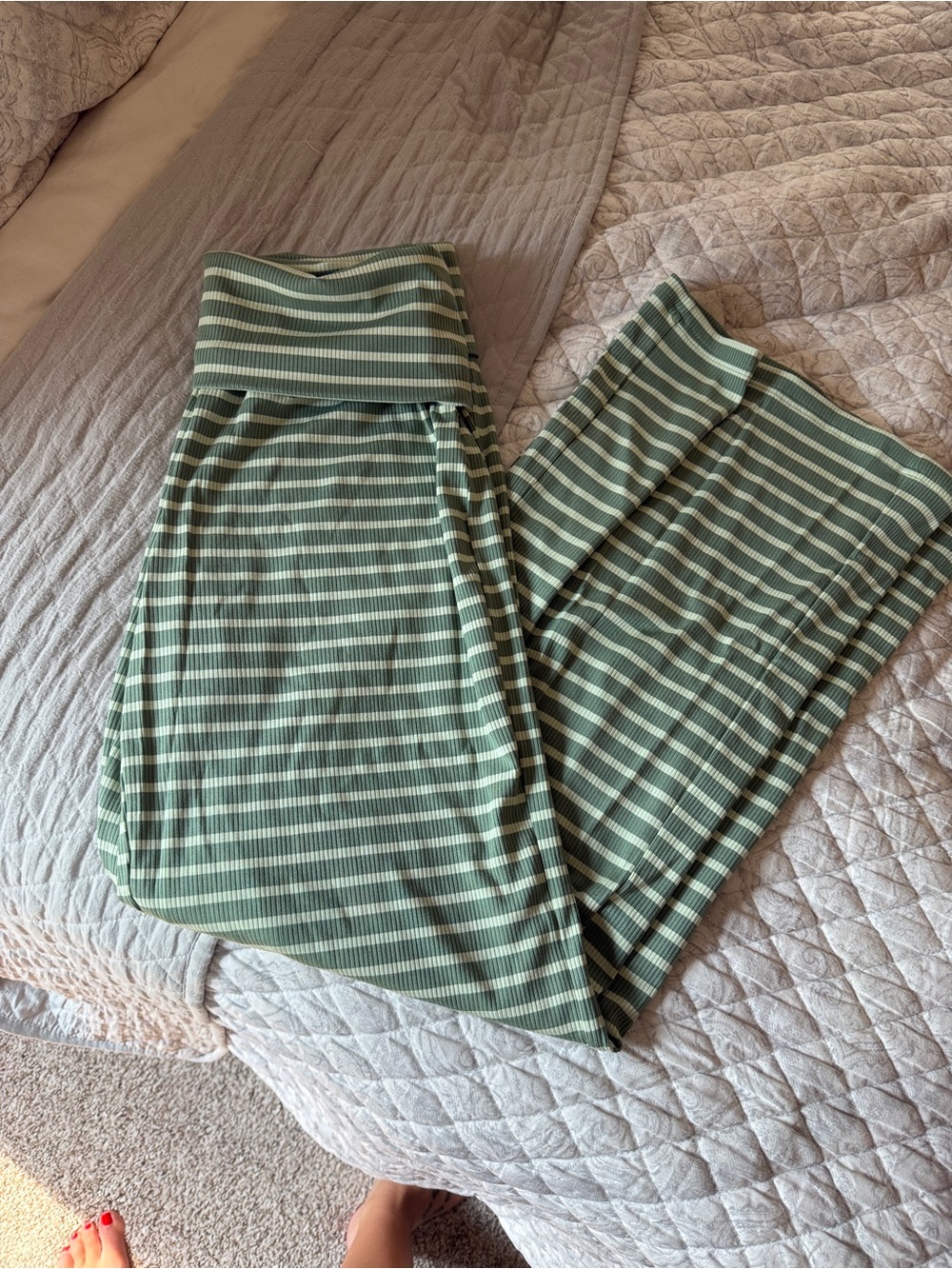 Aerie OFFLINE Foldover pants & tube top set - Picture 5 of 6
